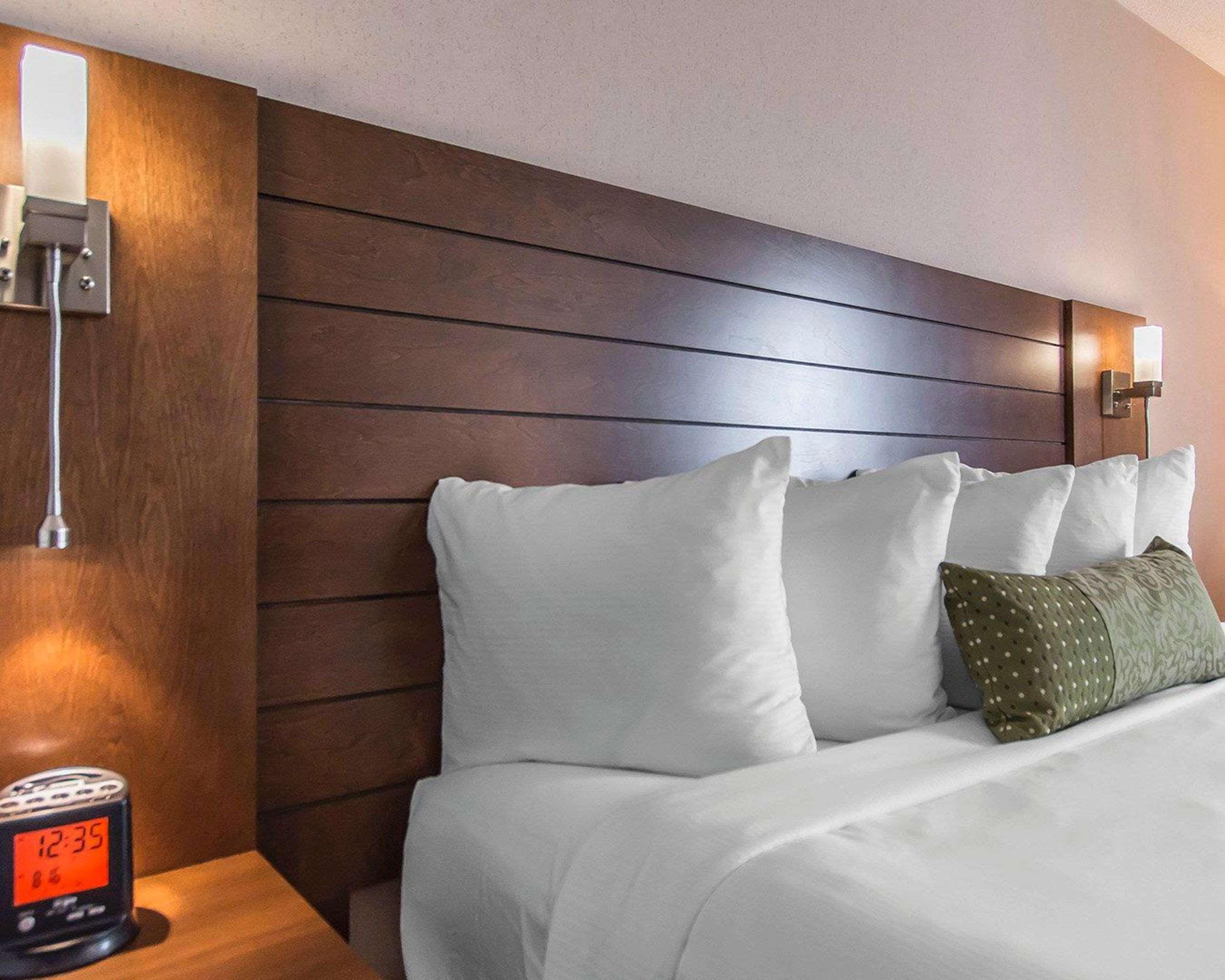 Quality Rouyn-noranda Hotel 4*
